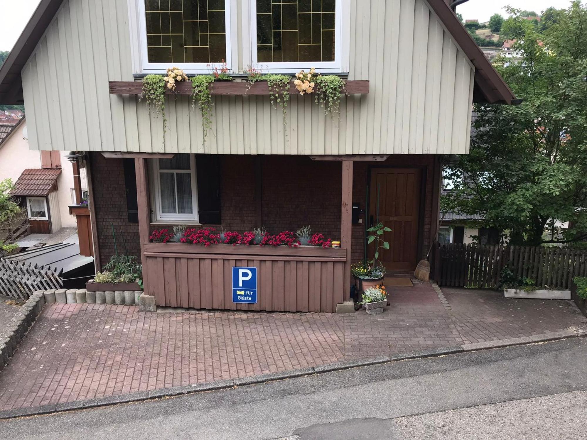 Retro Ferienwohnung Mit Schlossblick Im Nordschwarzwald Альтенштайг Экстерьер фото