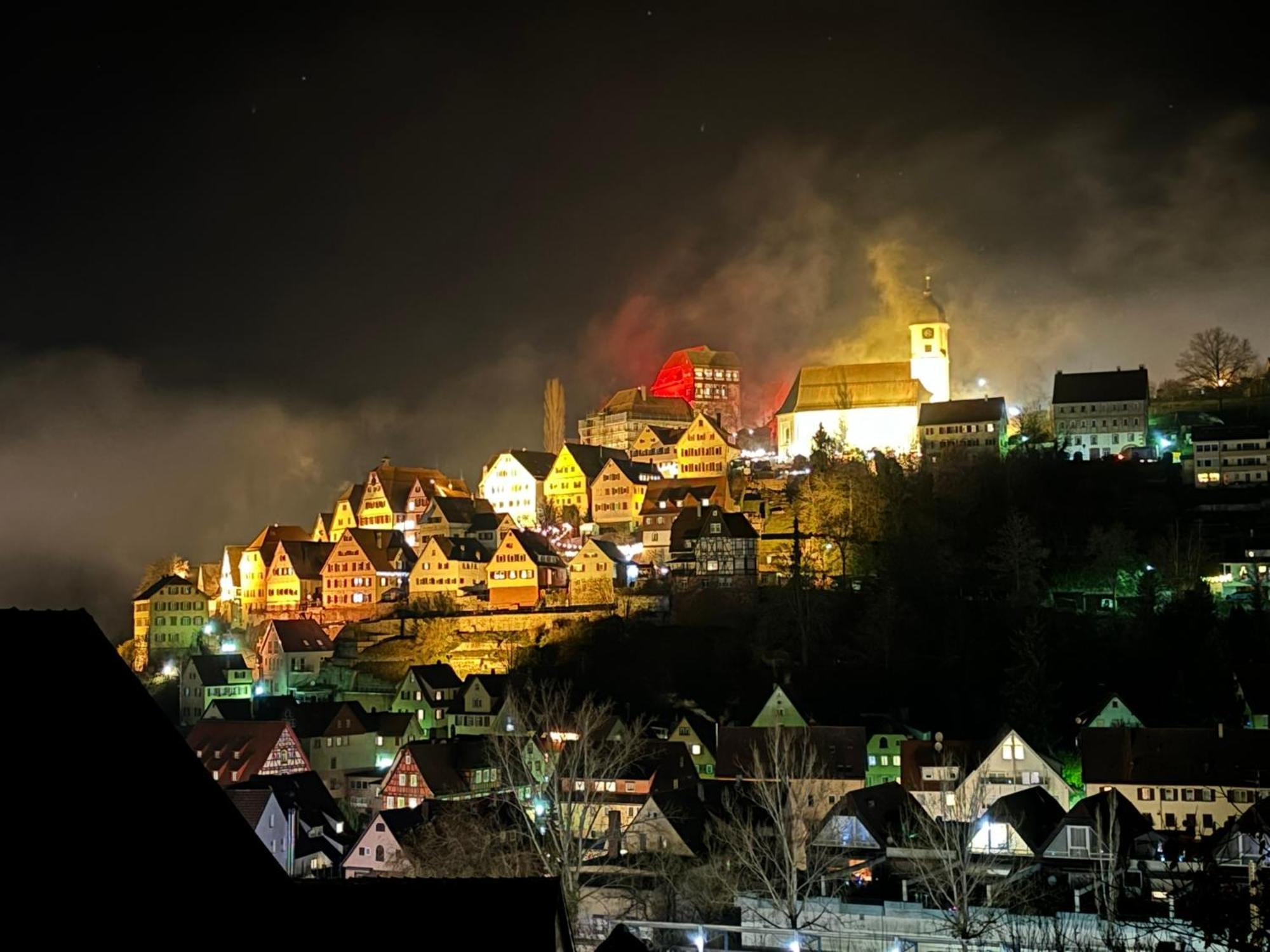 Retro Ferienwohnung Mit Schlossblick Im Nordschwarzwald Альтенштайг Экстерьер фото